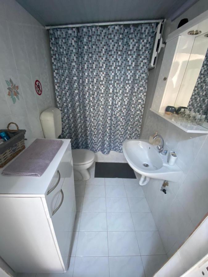 شقة Small Cosy House Lávrion المظهر الخارجي الصورة