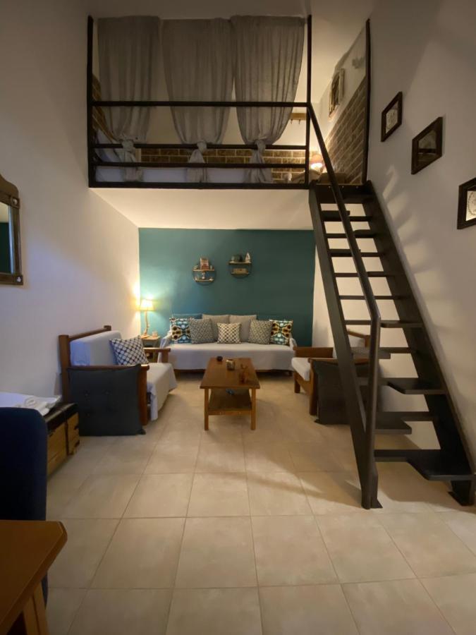 شقة Small Cosy House Lávrion المظهر الخارجي الصورة